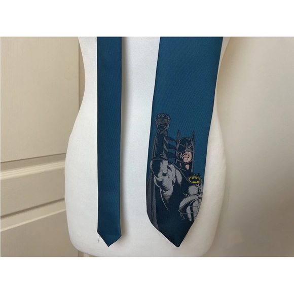 Rare Vintage Batman Design Mens Tie Teal Dark Knight 1992 - Picture 3 of 16